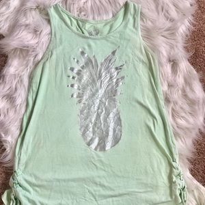 💰3 FOR $15 SALE💰Green pineapple shirt for girls!